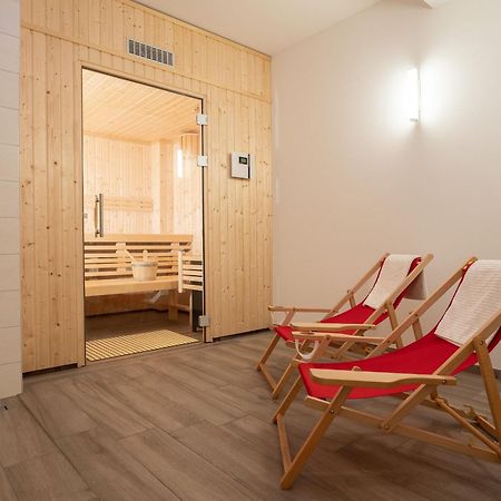 Apartamento Rotes Haus Krabbe - Whg 2 Zingst Exterior foto
