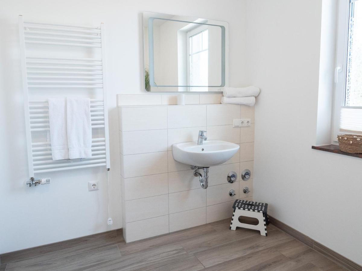 Apartamento Rotes Haus Krabbe - Whg 2 Zingst Exterior foto