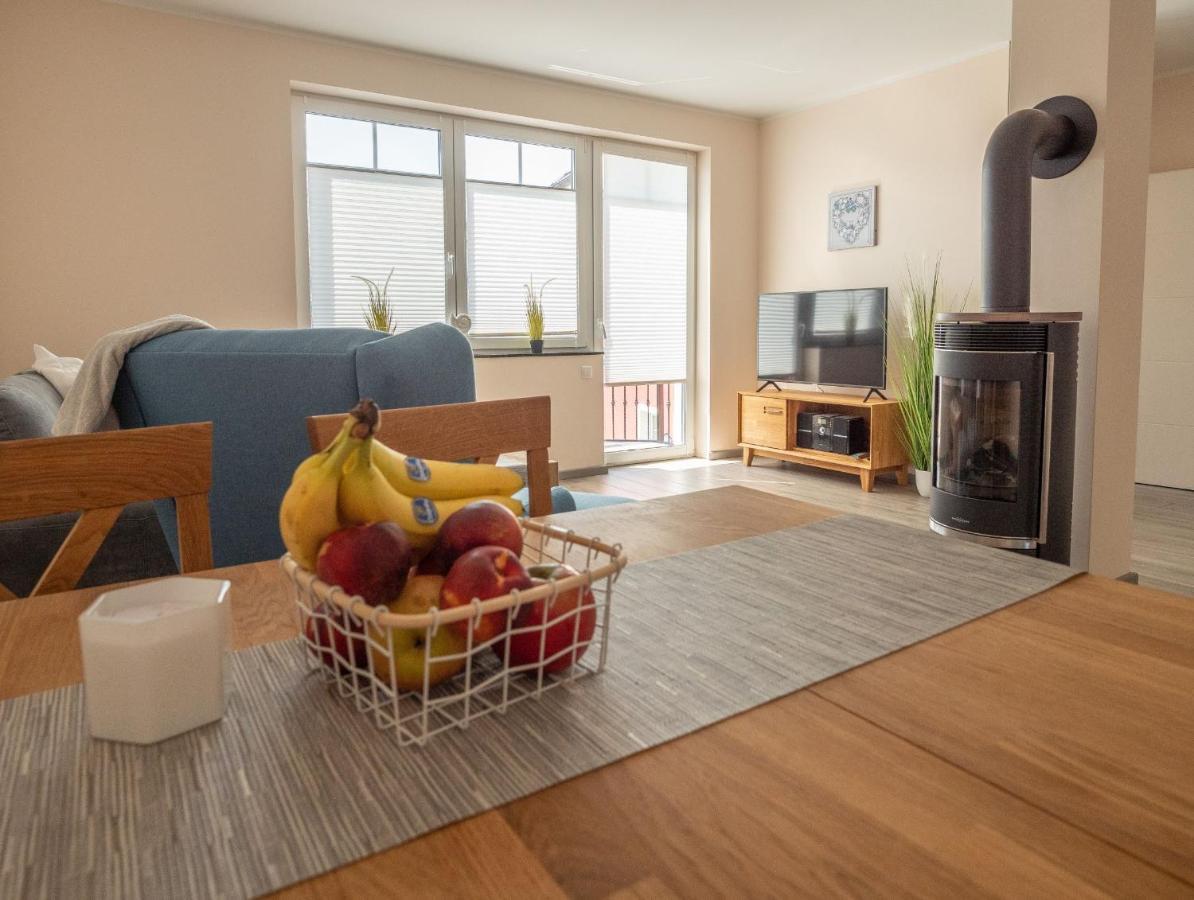 Apartamento Rotes Haus Krabbe - Whg 2 Zingst Exterior foto
