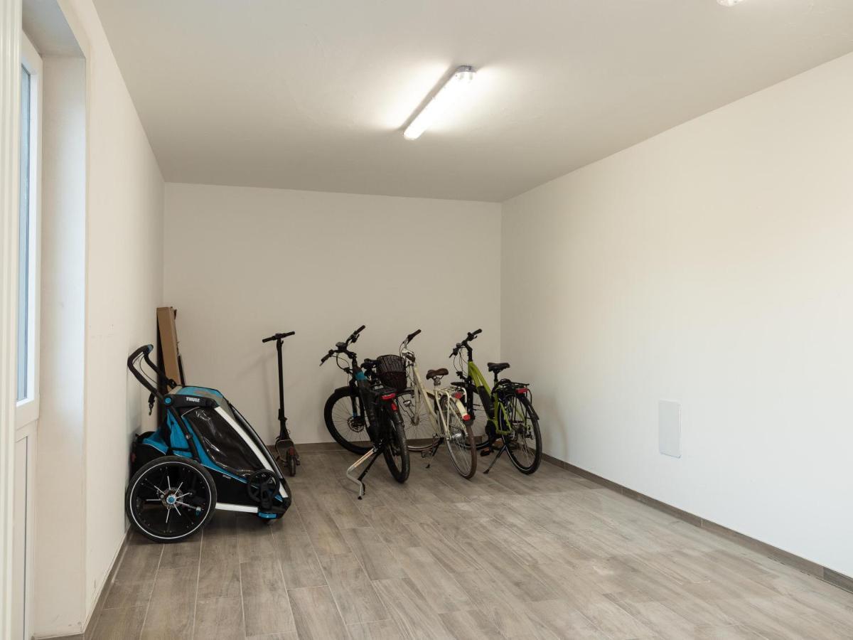 Apartamento Rotes Haus Krabbe - Whg 2 Zingst Exterior foto